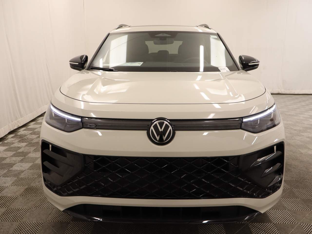 New 2026 Sandstone Volkswagen SE R-Line Black 4Motion image 4