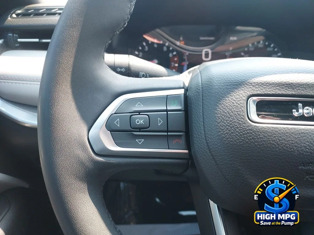 2025 Jeep Compass Limited - Photo 18
