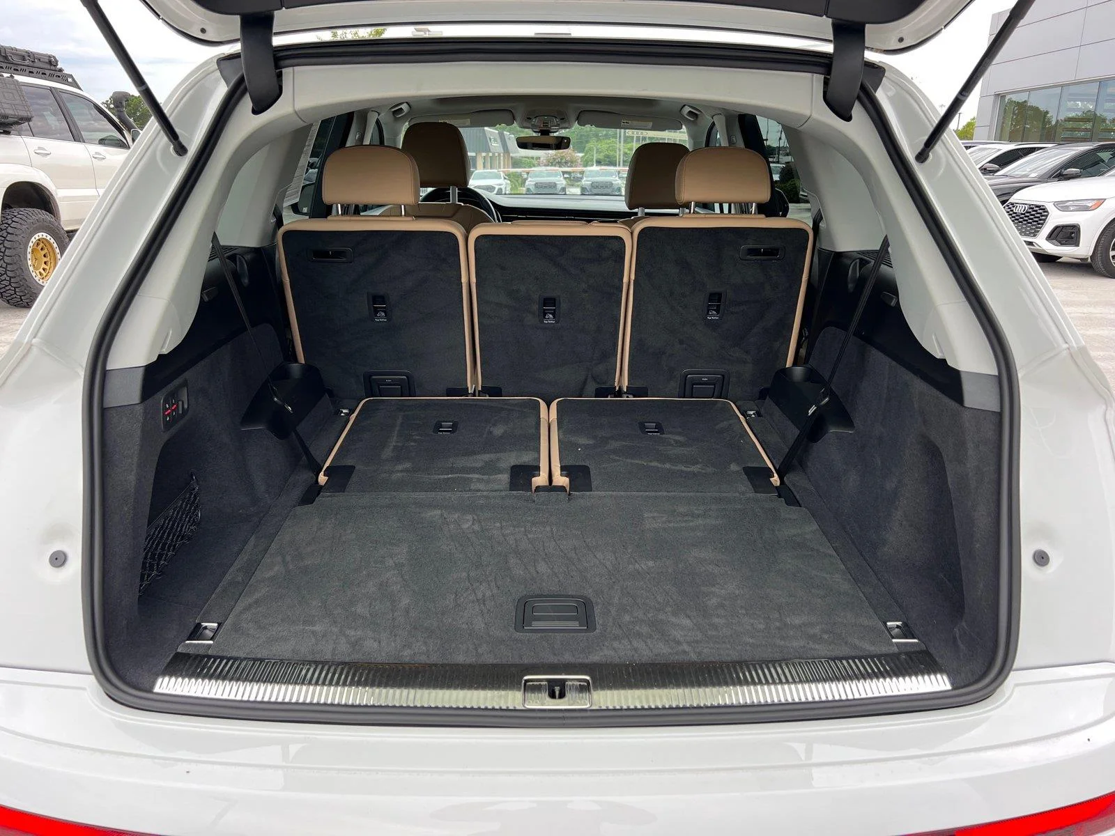 Certified Used 2025 Carrara White Audi Premium image 18