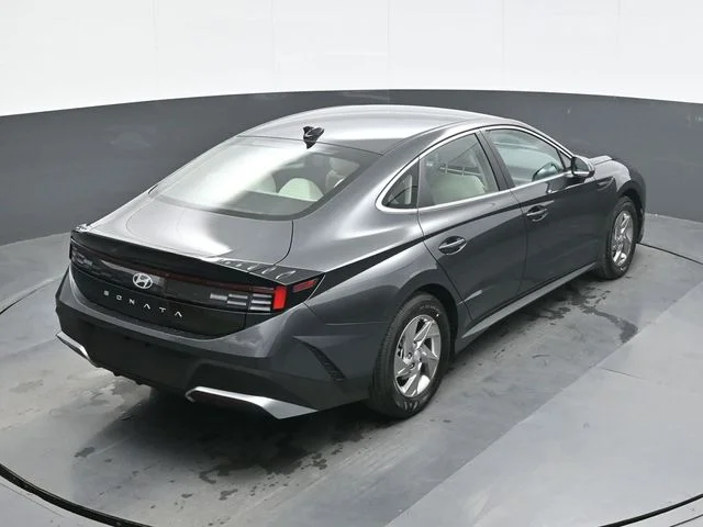 New 2026 Gray Hyundai SE image 17