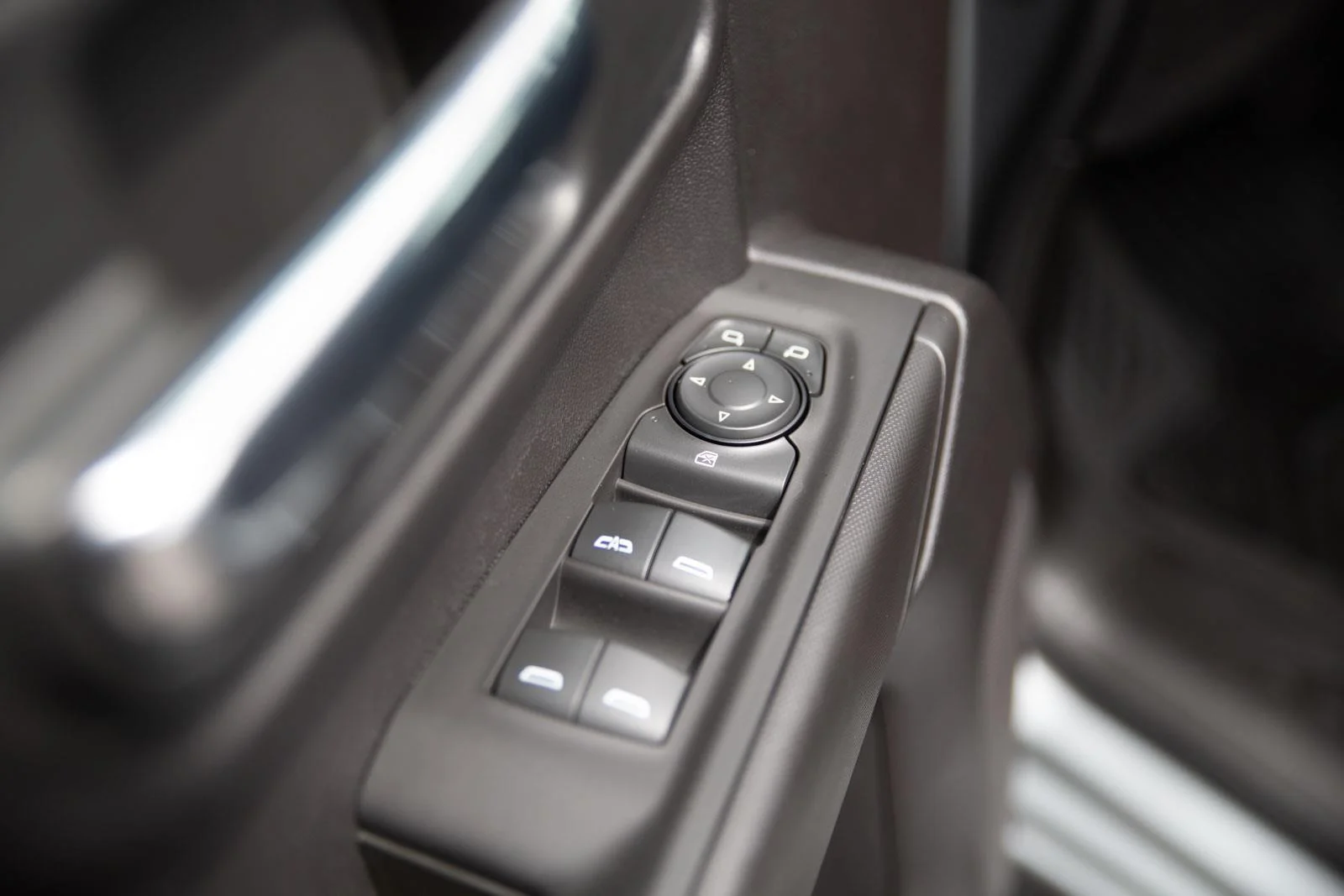 Used 2024 Sterling Gray Metallic Chevrolet Custom image 18