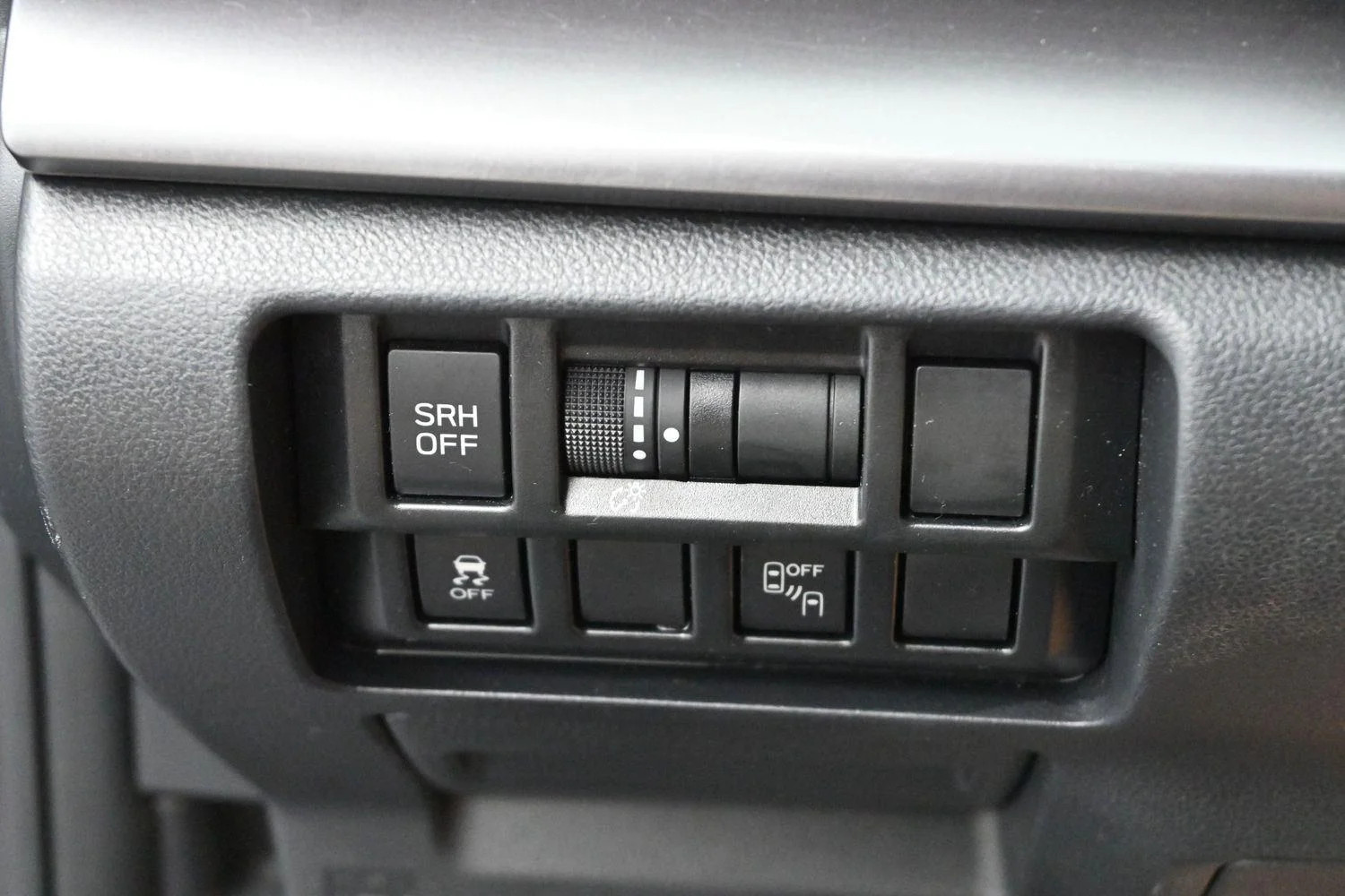 Used 2019 Dark Gray Metallic Subaru Limited image 28