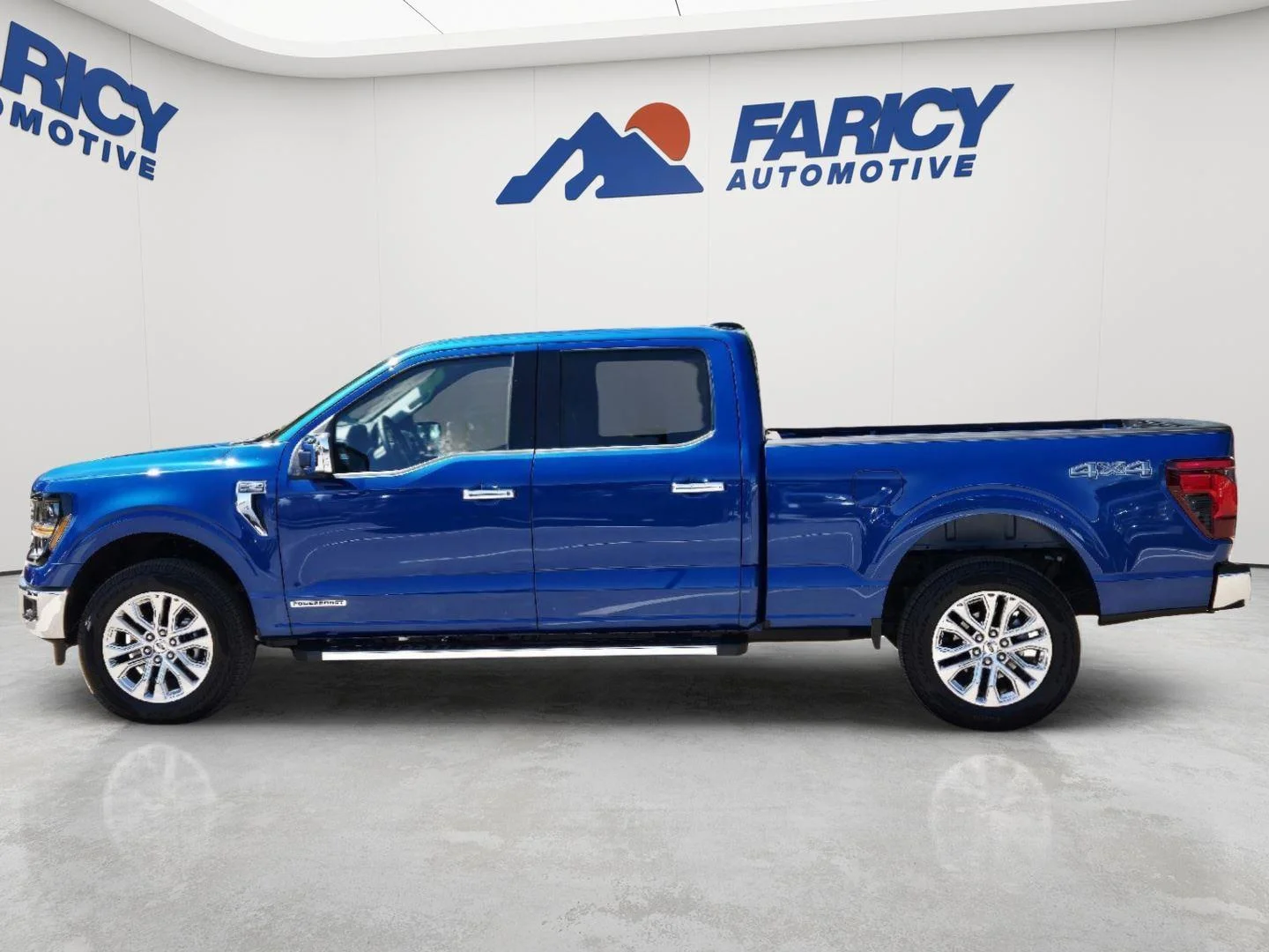 Used 2025 Atlas Blue FORD XLT image 6