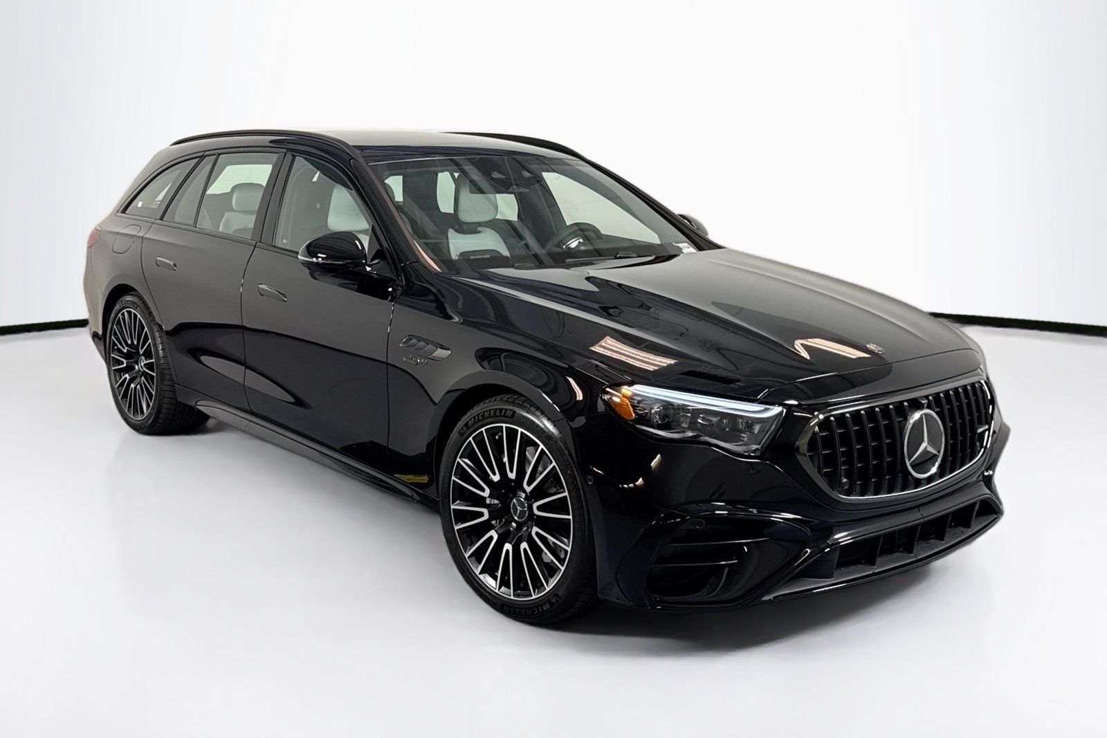 2026 Mercedes-Benz E-Class AMG E53 - Photo 3