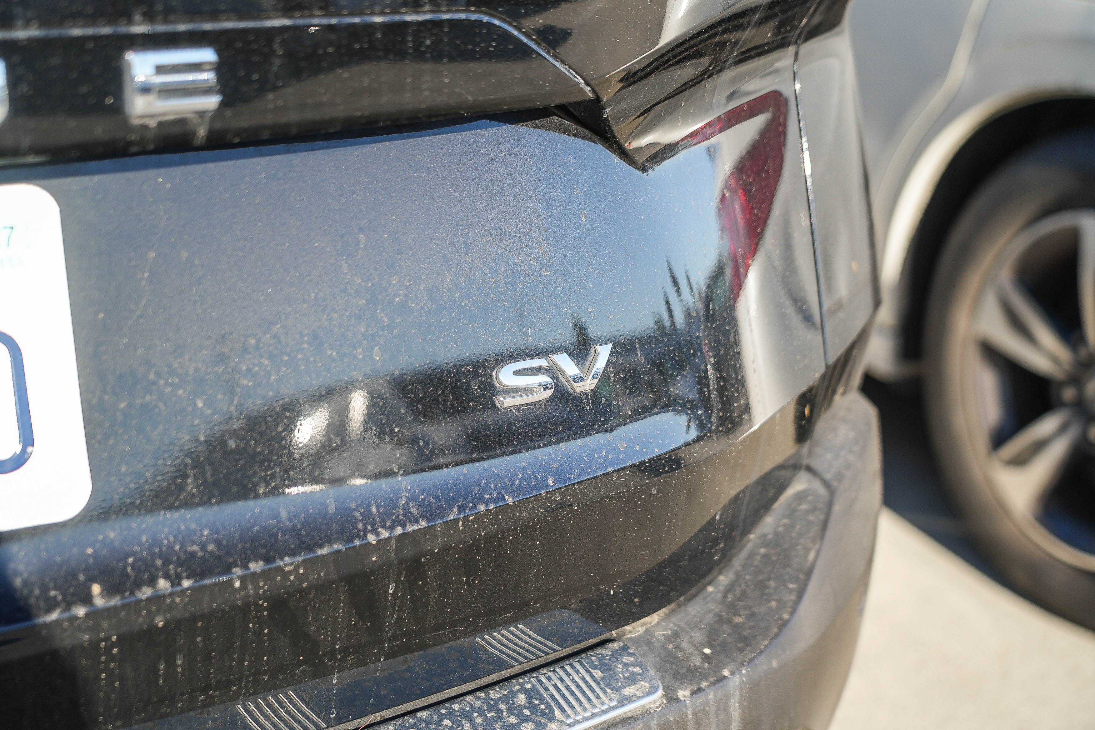 Used 2023 Super Black Nissan SV image 12