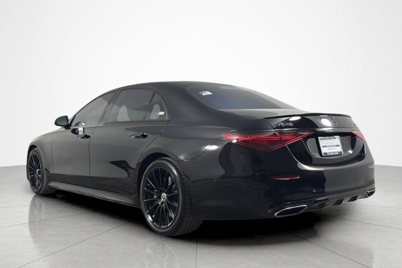 Certified Used 2022 Black Mercedes-Benz S 580 image 3