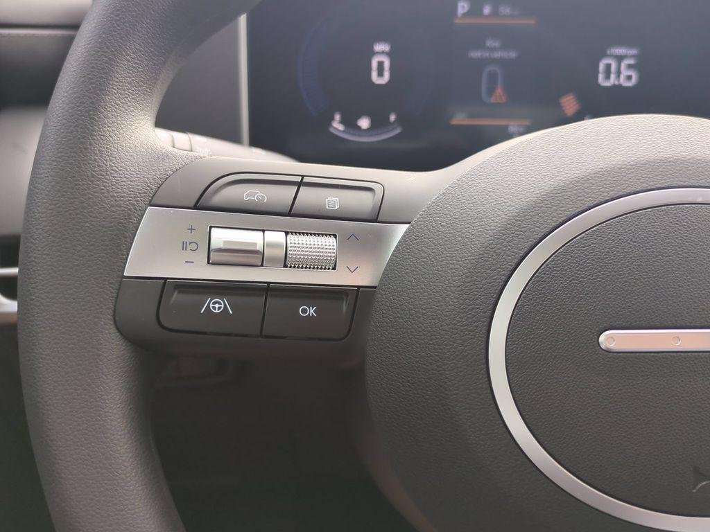 New 2027 Gray Hyundai SE FWD image 30