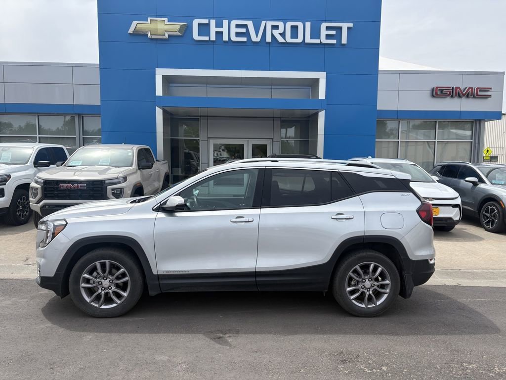 2022 GMC Terrain SLT AWD's photo