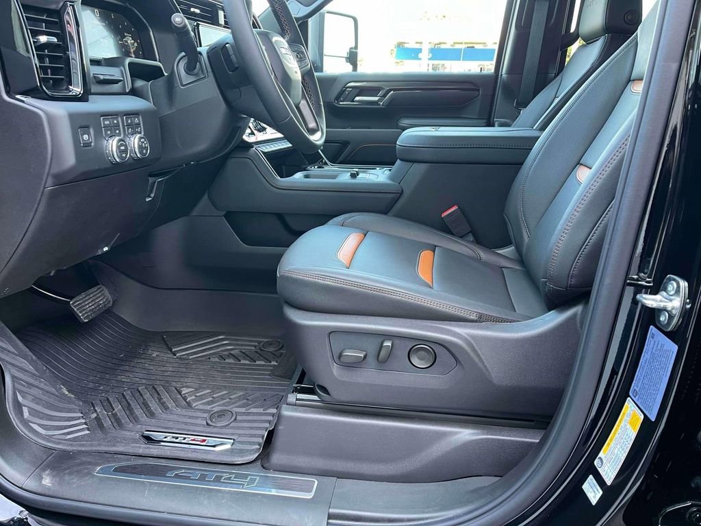 New 2026 Onyx Black GMC AT4 image 22