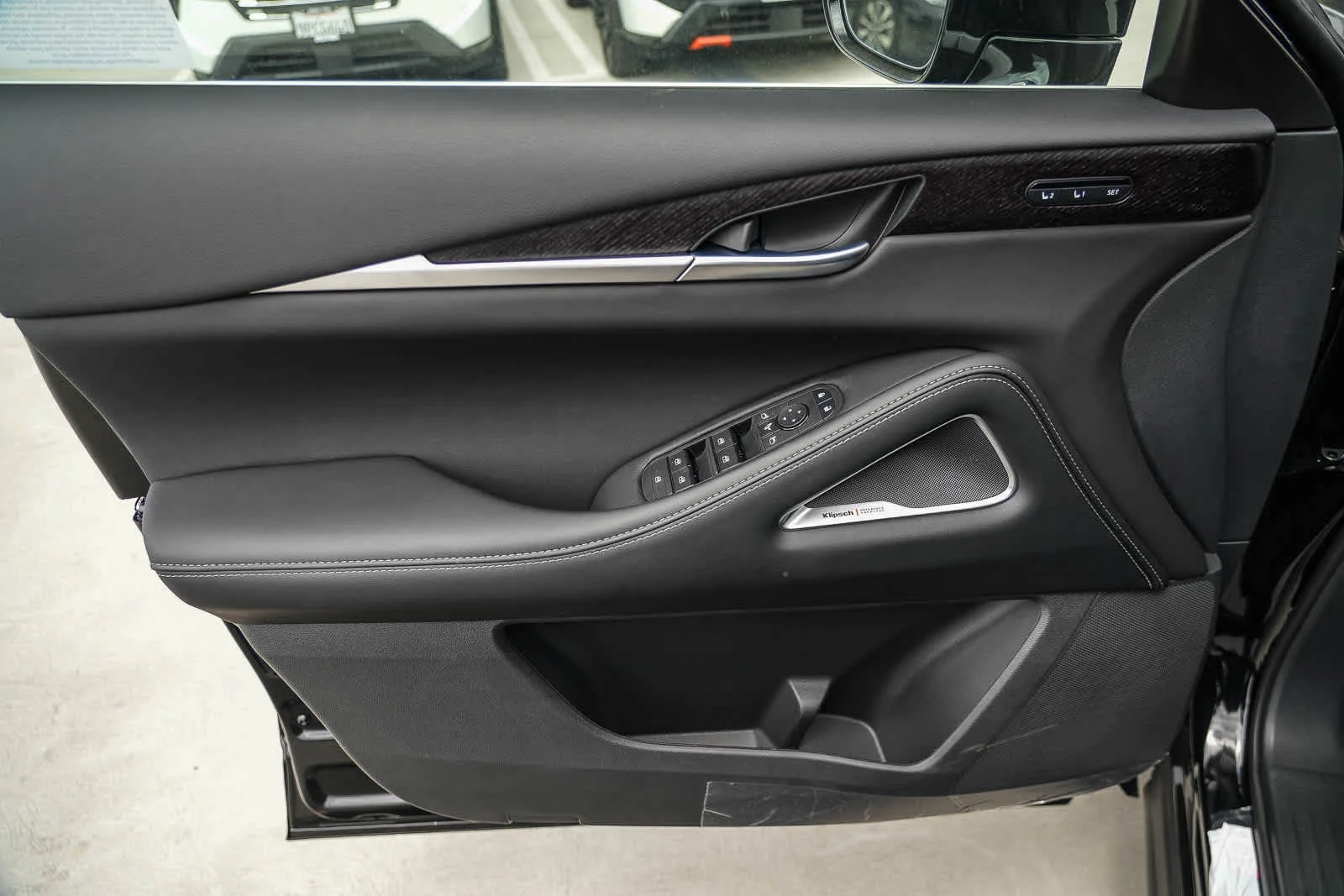 New 2027 GRAND BLUE INFINITI Autograph AWD image 24