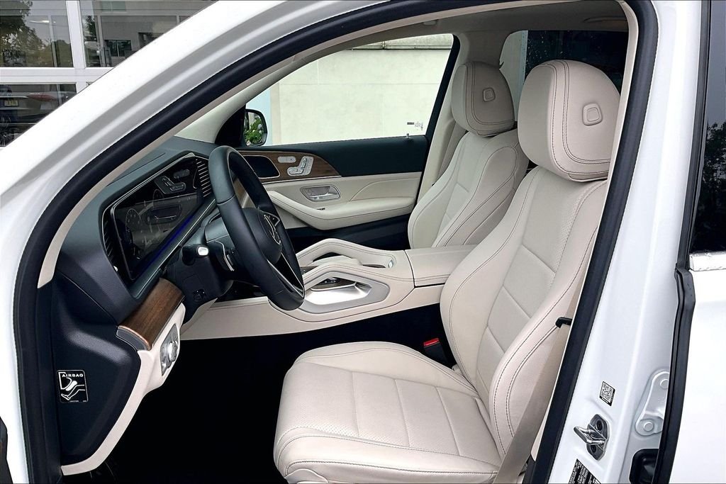 Certified Used 2025 White Mercedes-Benz GLE 350 image 27