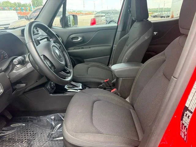 Certified Used 2022 Colorado Red Jeep Altitude image 11