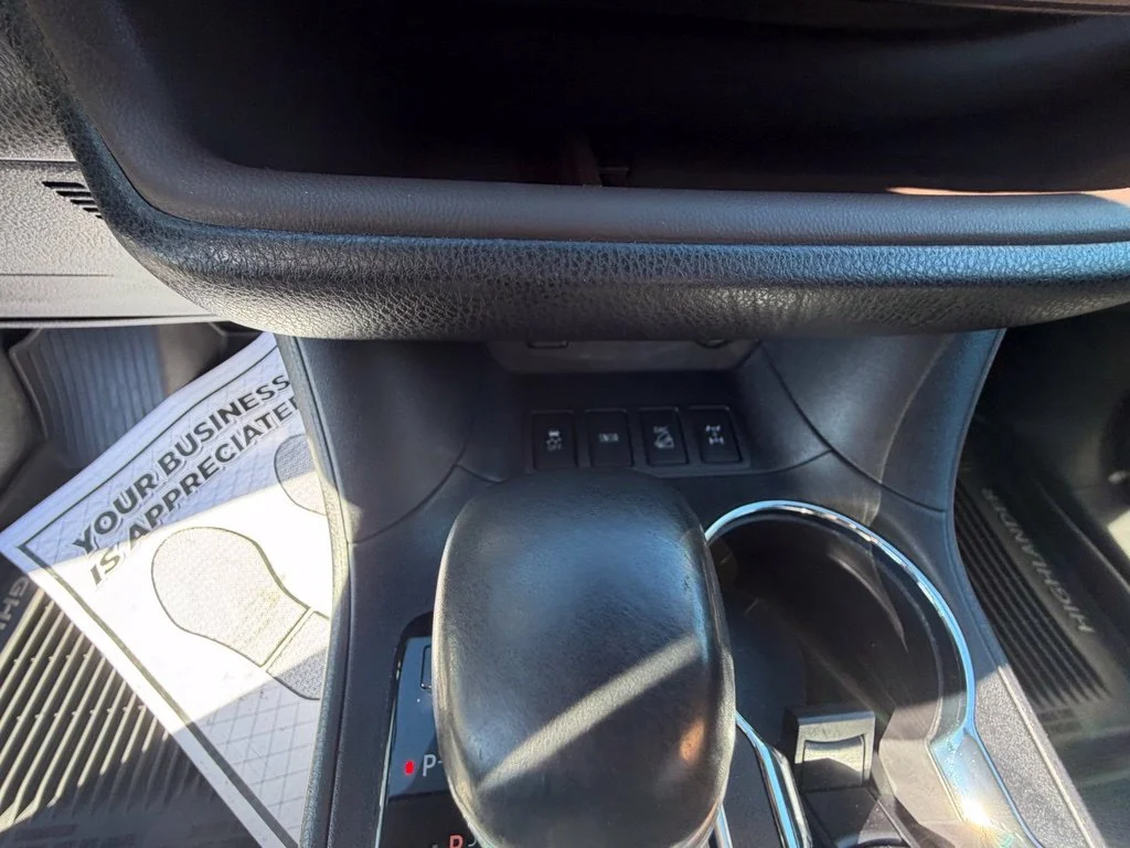 Used 2019 Blue Toyota LE Plus image 24