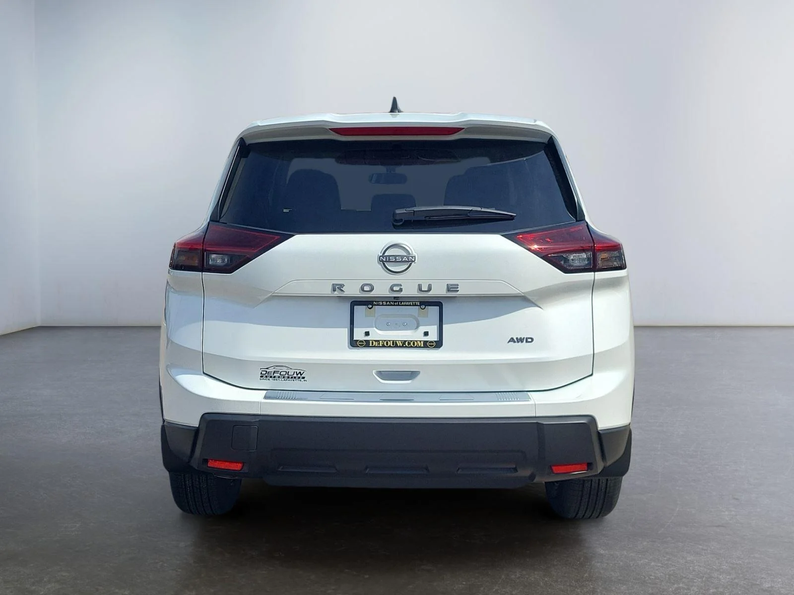 New 2026 Everest White Pearl Tricoat Nissan SV image 4