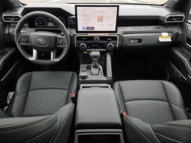 2026 Toyota Tacoma Limited - Photo 9