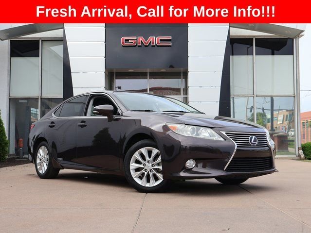 2013 Lexus ES 350 300h's photo