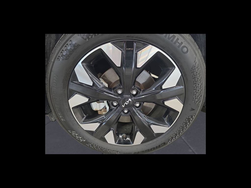 Used 2024 Gray Kia X-Line image 10