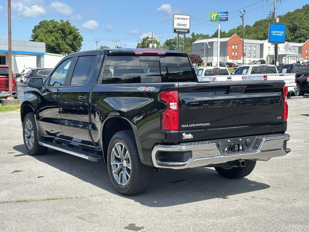 New 2026 Black Chevrolet LT image 7