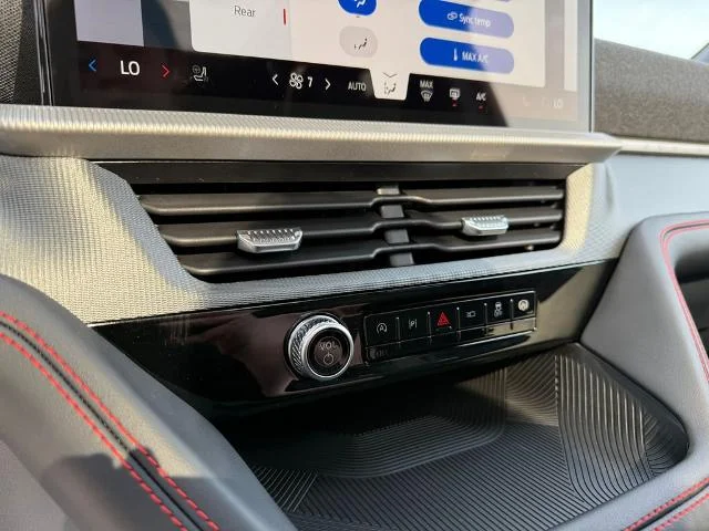 2026 Ford Explorer ST-Line - Photo 58