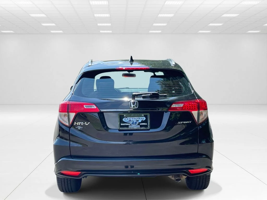 Used 2019  Honda Sport image 5