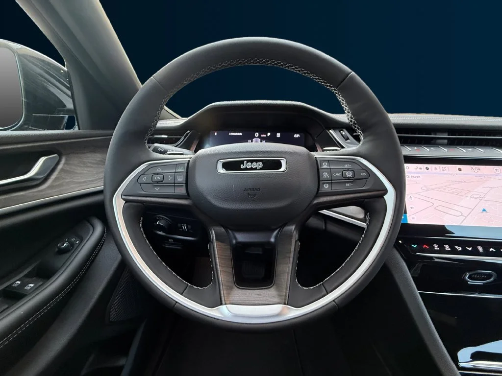 New 2027 Black Jeep Laredo Altitude image 13