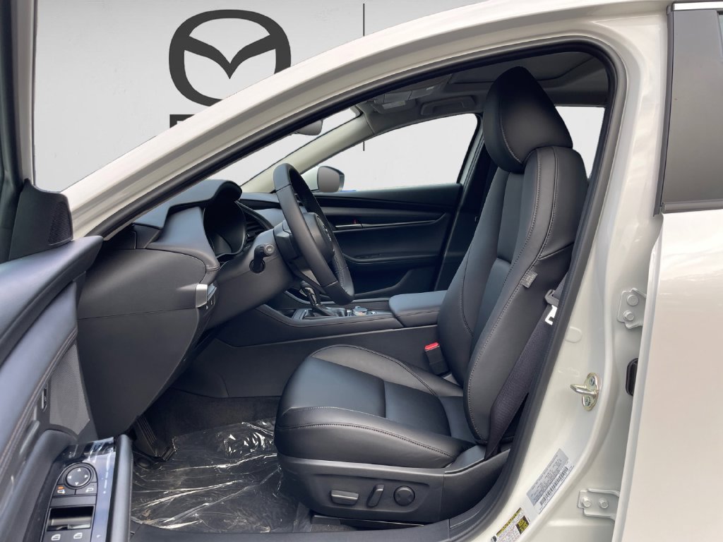 New 2026 Snowflake White Pearl Mazda 2.5 S Preferred Base image 8