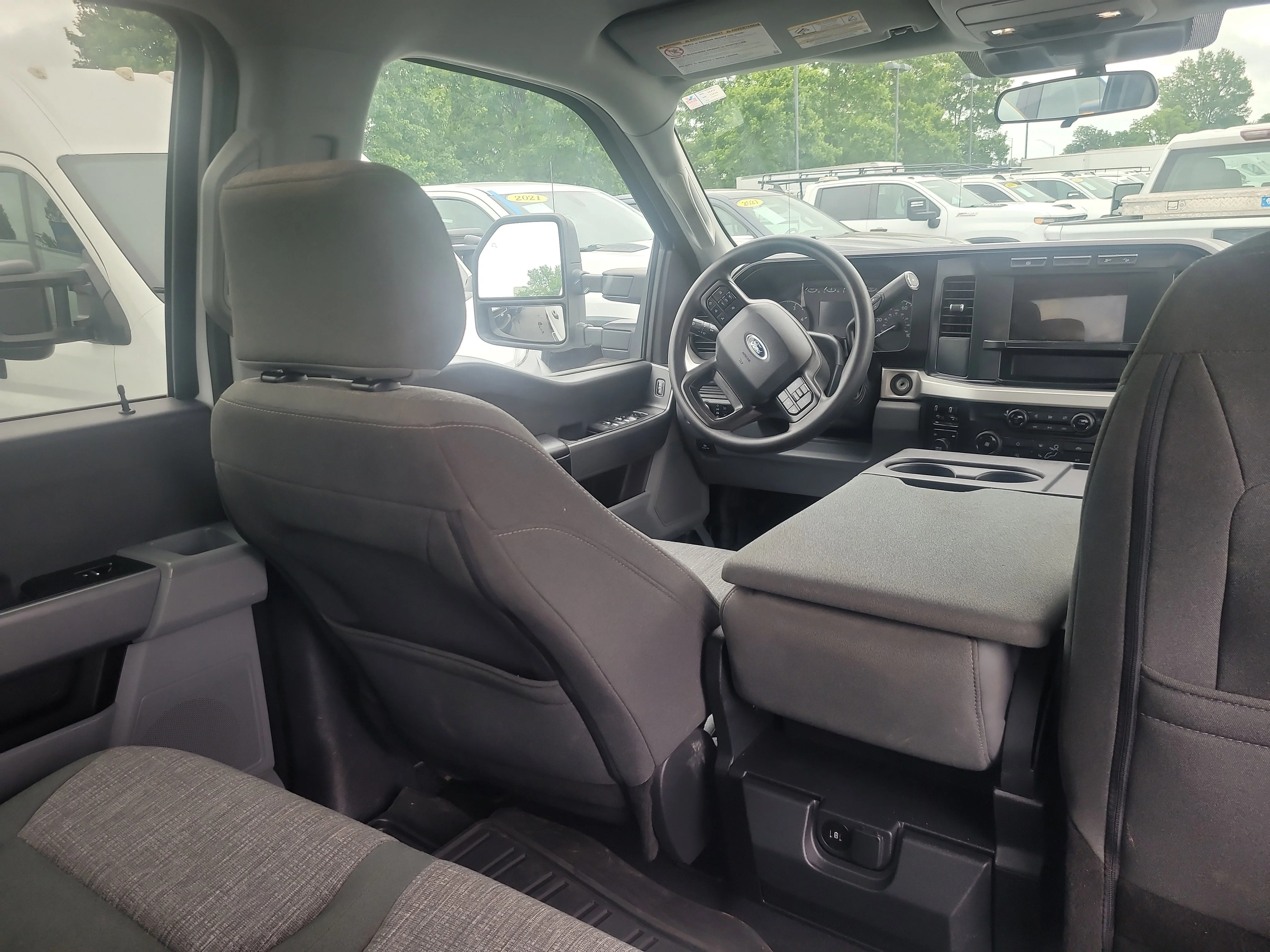 Used 2024 Oxford White Ford XLT image 15