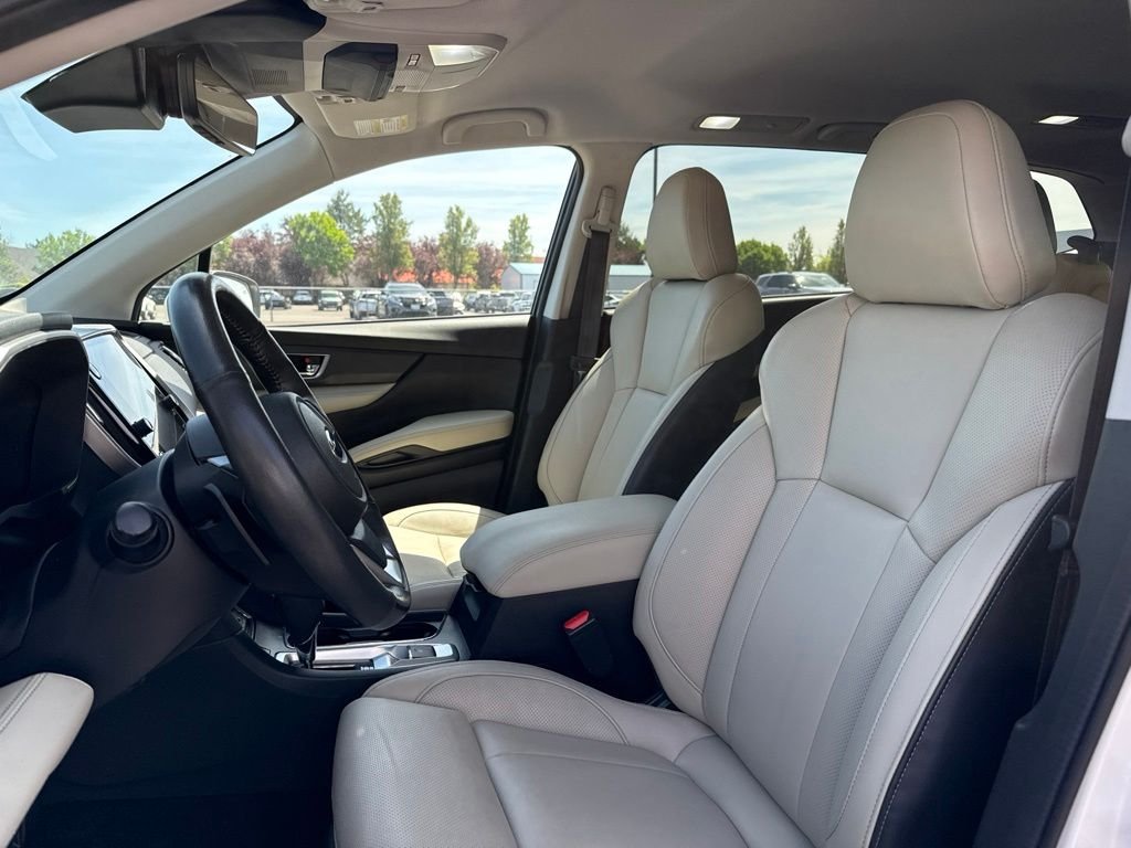 Used 2023 Crystal White Pearl Subaru Limited image 9