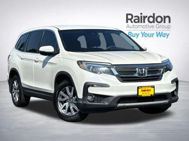 Used 2019 White Diamond Pearl Honda EX image 1