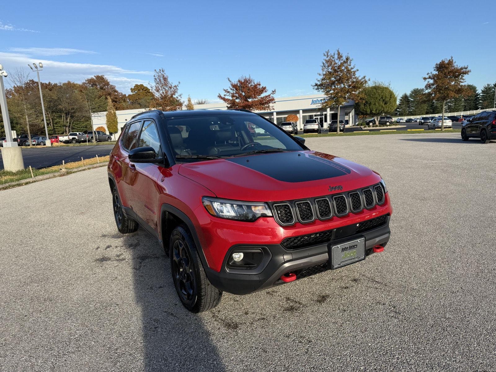 2023 Jeep Compass Trailhawk photo 2