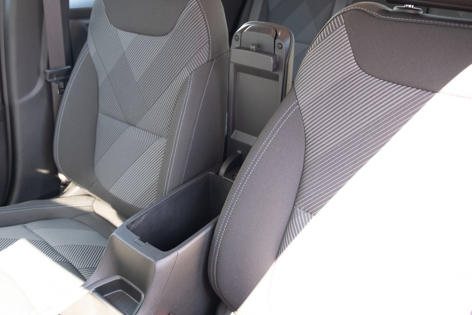 New 2027 Summit White Chevrolet LT image 8