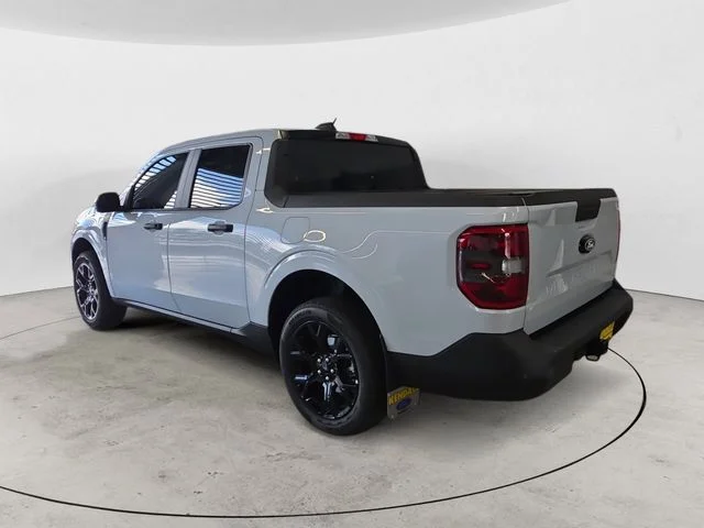 New 2026 Space White Metallic Ford XLT image 3