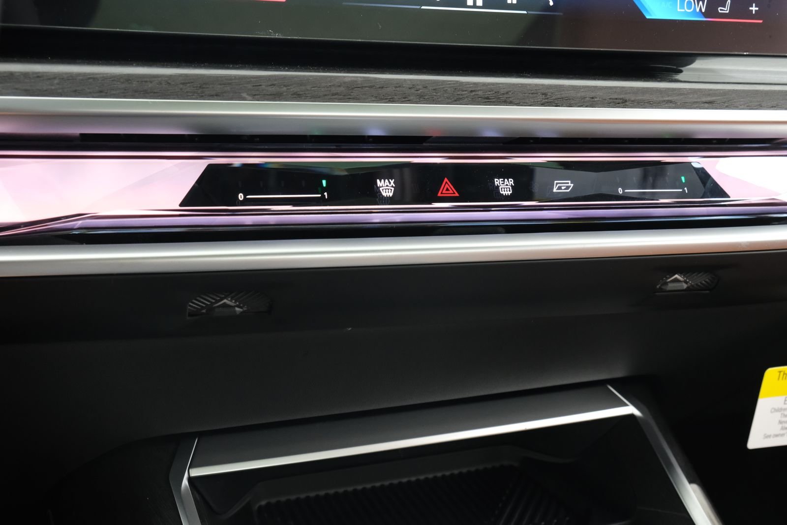 New 2026 Black Sapphire Metallic BMW 760i xDrive image 28