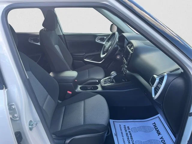 Used 2024 Snow White Pearl Kia LX image 15