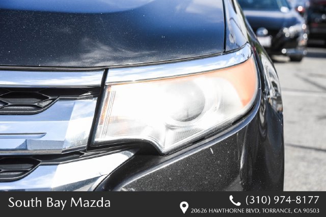 Used 2013 Black Ford SE image 4