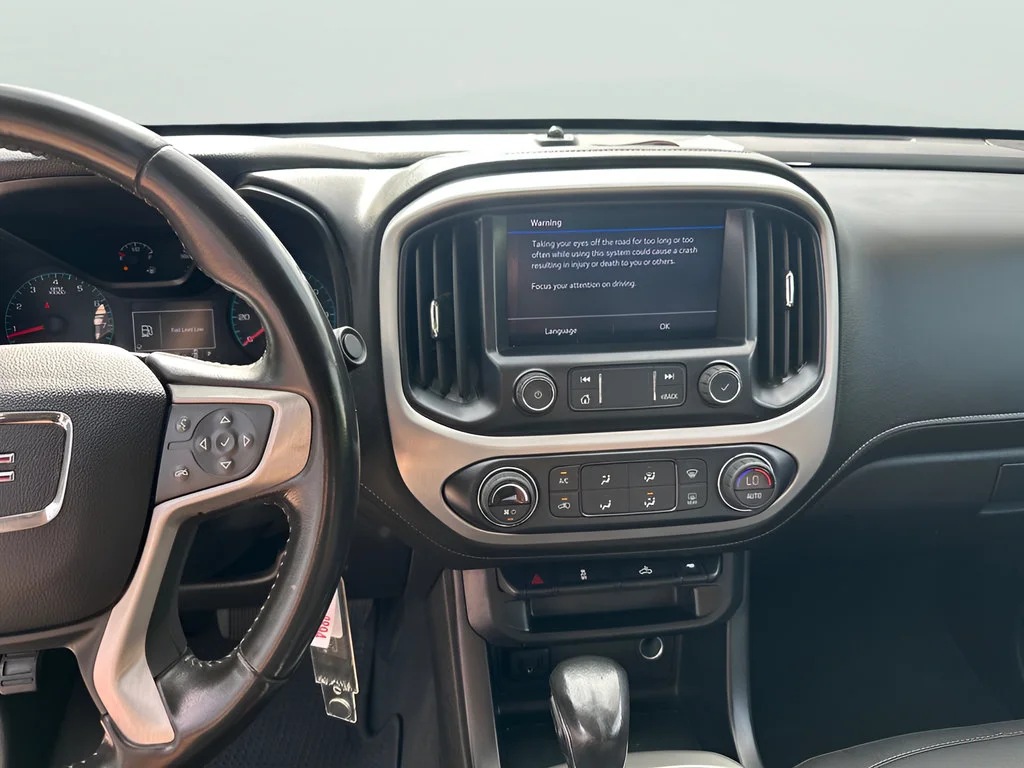 Used 2022 Summit White GMC Elevation image 27