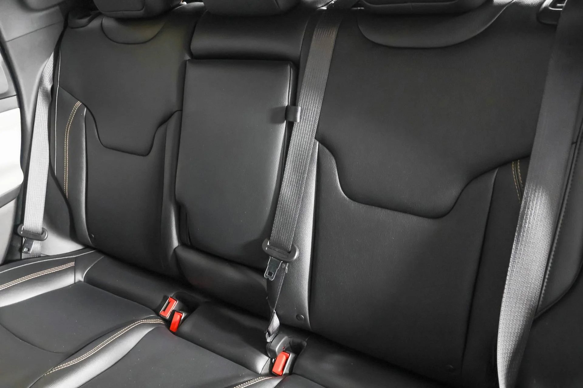 Used 2023 Blue Jeep Limited image 35