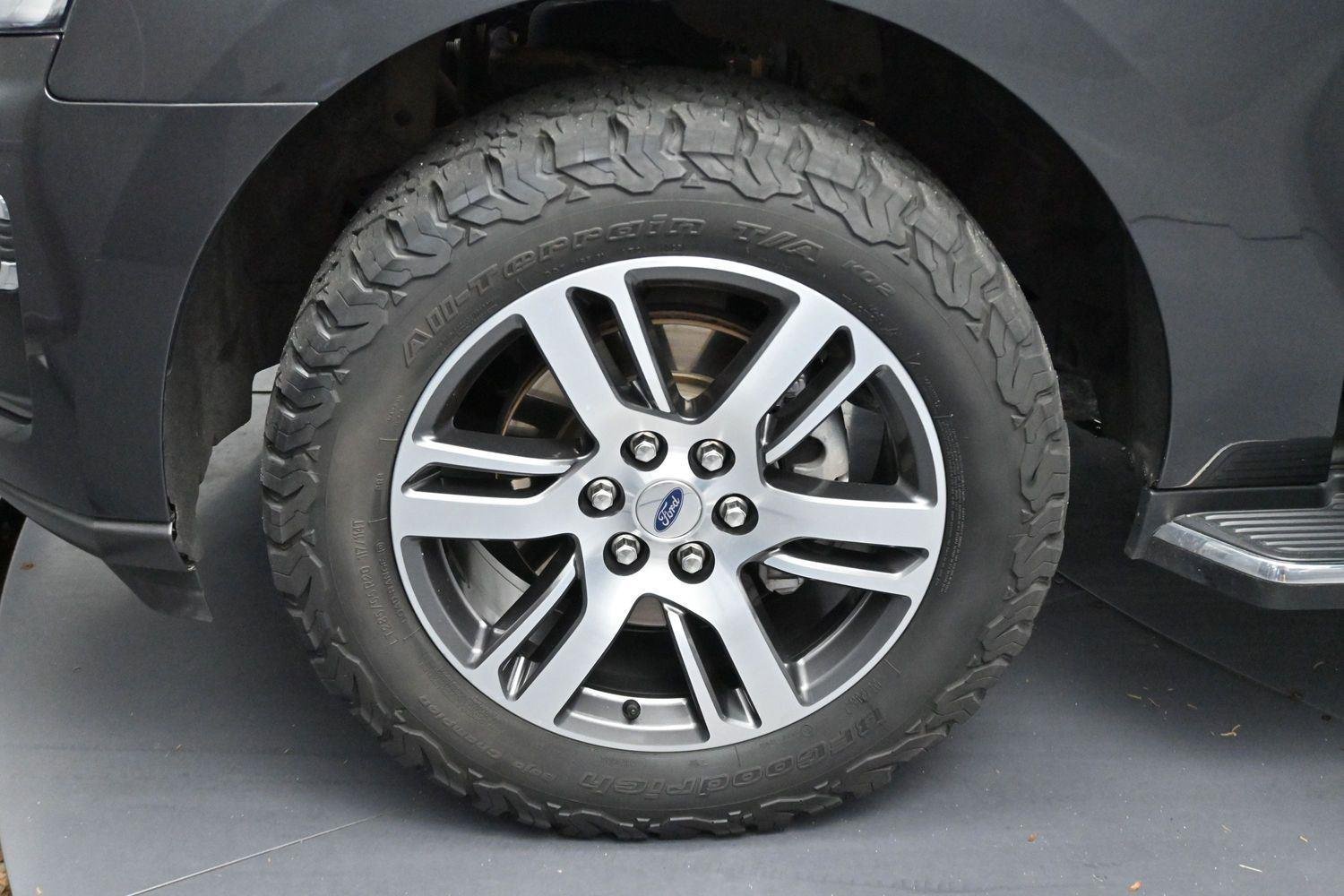 Used 2022 Dark Matter Gray Ford Limited image 43