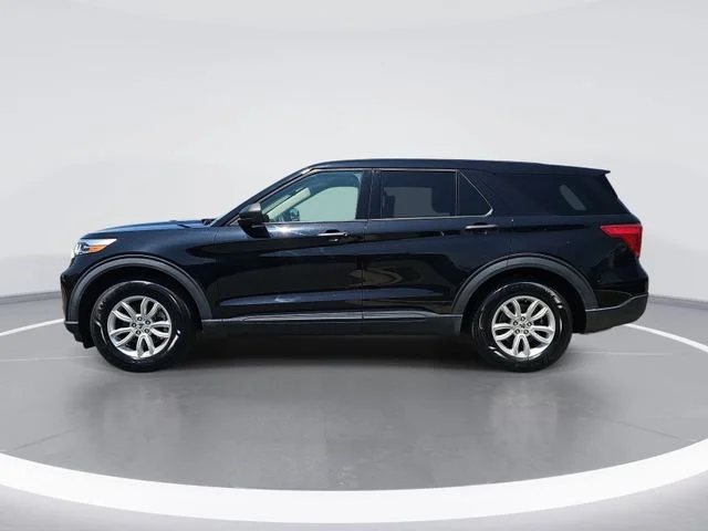 Used 2021 Black Ford Base image 2
