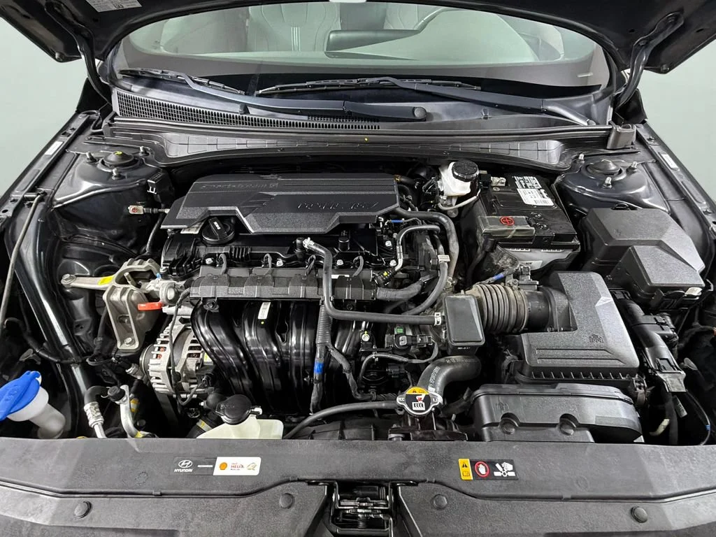 Used 2022 Black Hyundai SEL image 34