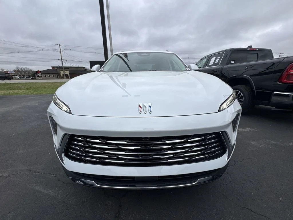 New 2026 Summit White Buick Preferred image 26