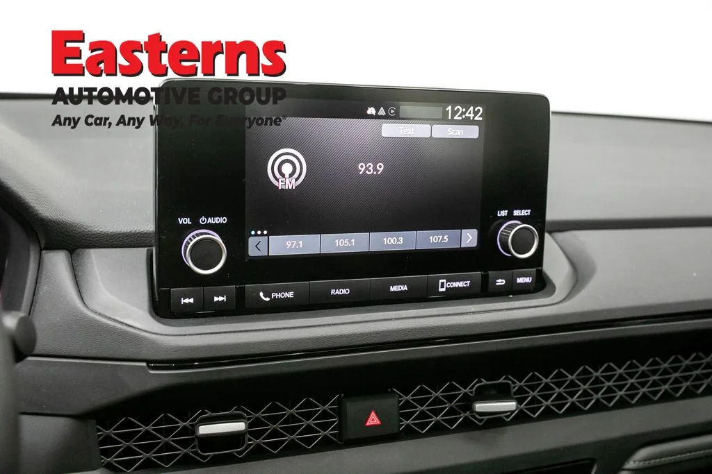 Used 2024 White Honda EX image 17