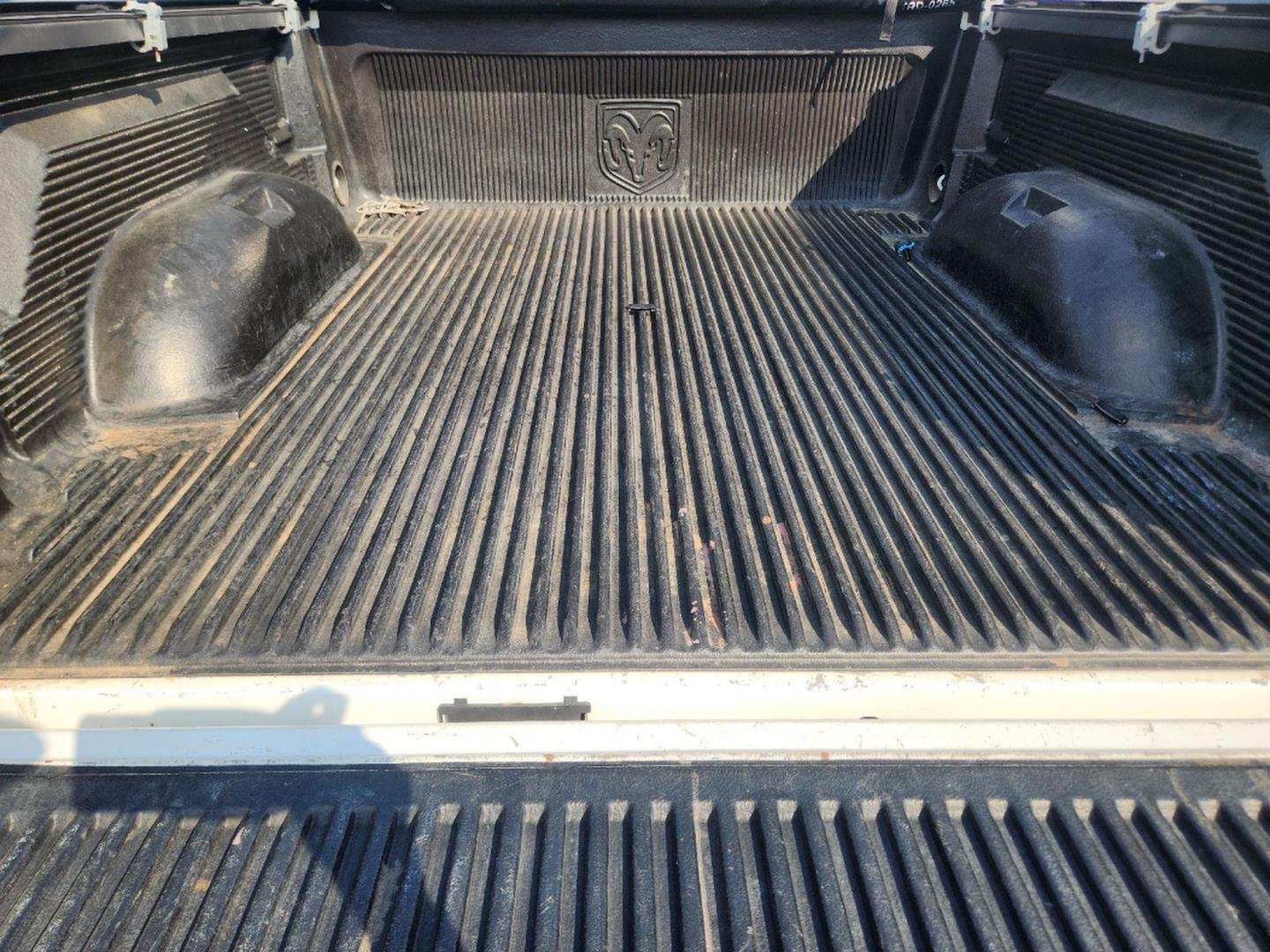 Used 2016 Bright White Clearcoat Ram Big Horn image 34
