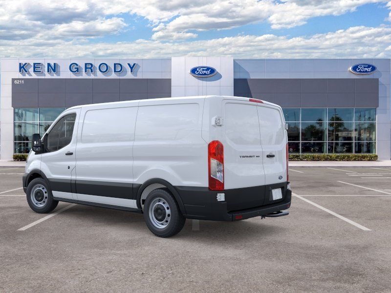 New 2026 Oxford White Ford Base image 4