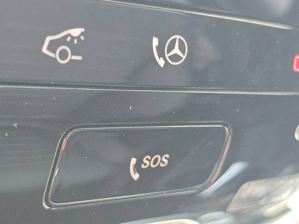 New 2026 MANUFAKTUR Moonlight White Metallic Mercedes-Benz C 300 image 47