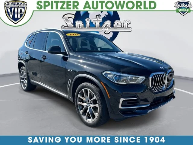 Used 2022 Black BMW xDrive45e image 1