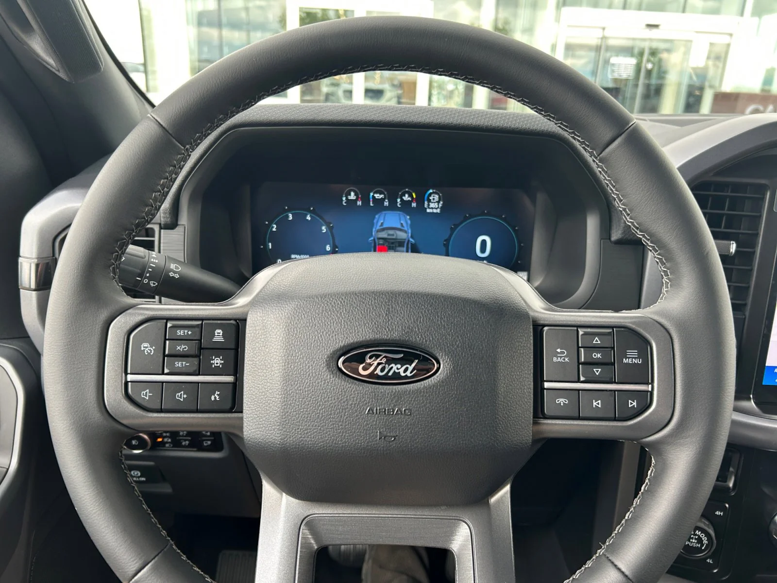 New 2026 Oxford White Ford XLT image 21
