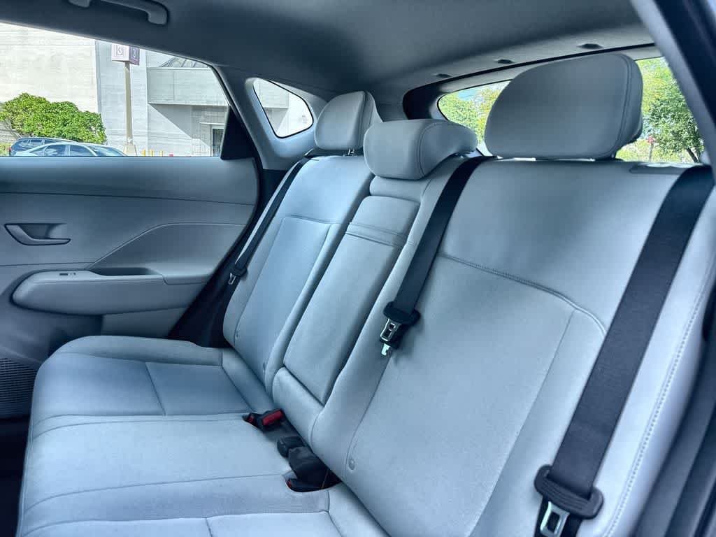 Used 2024 Atlas White Hyundai SE image 21
