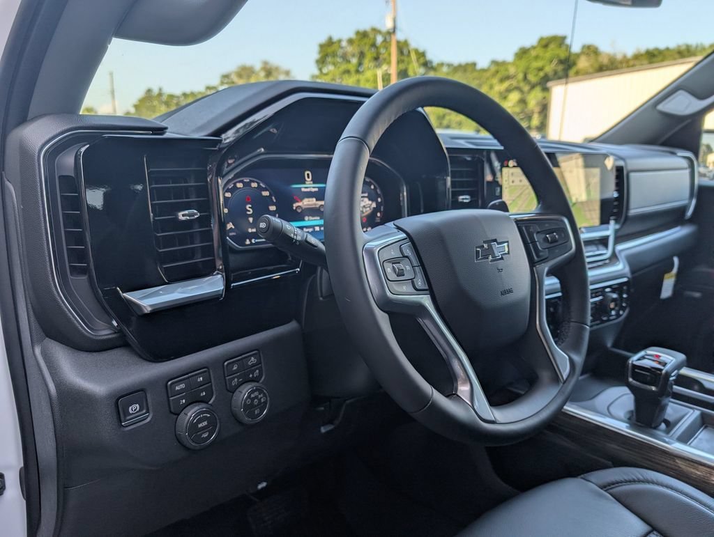 New 2026 Summit White Chevrolet RST image 34