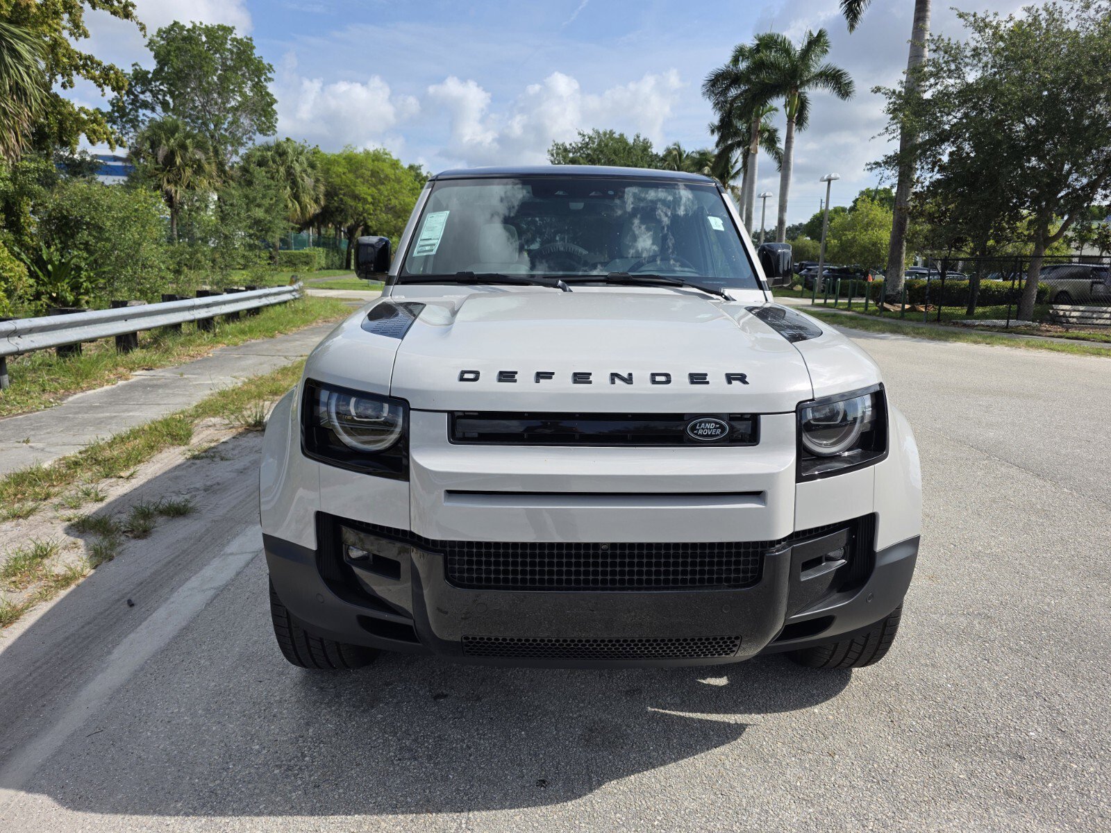 New 2026 Borasco Grey Land Rover P300 S image 8